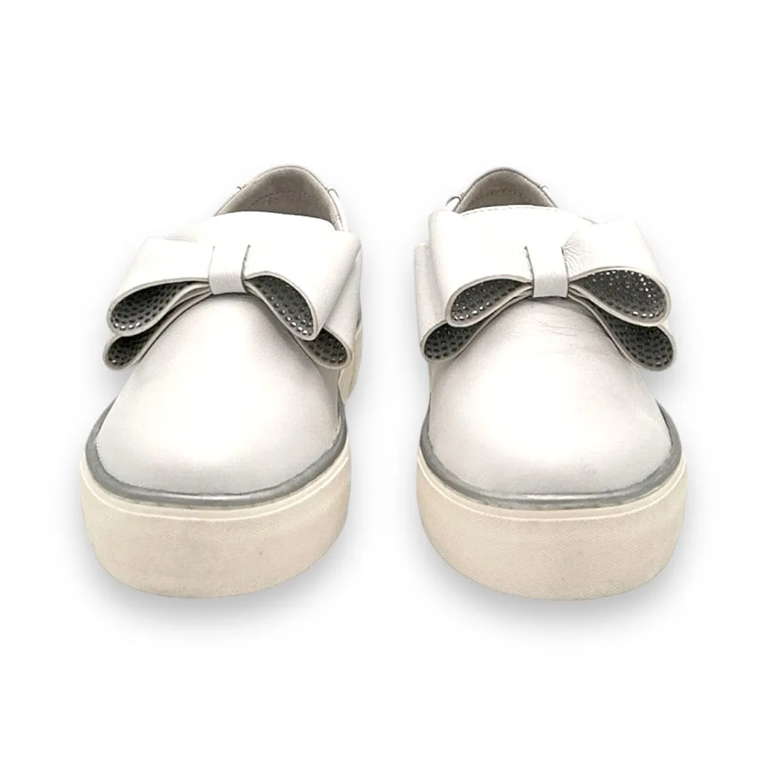 Fiji-White